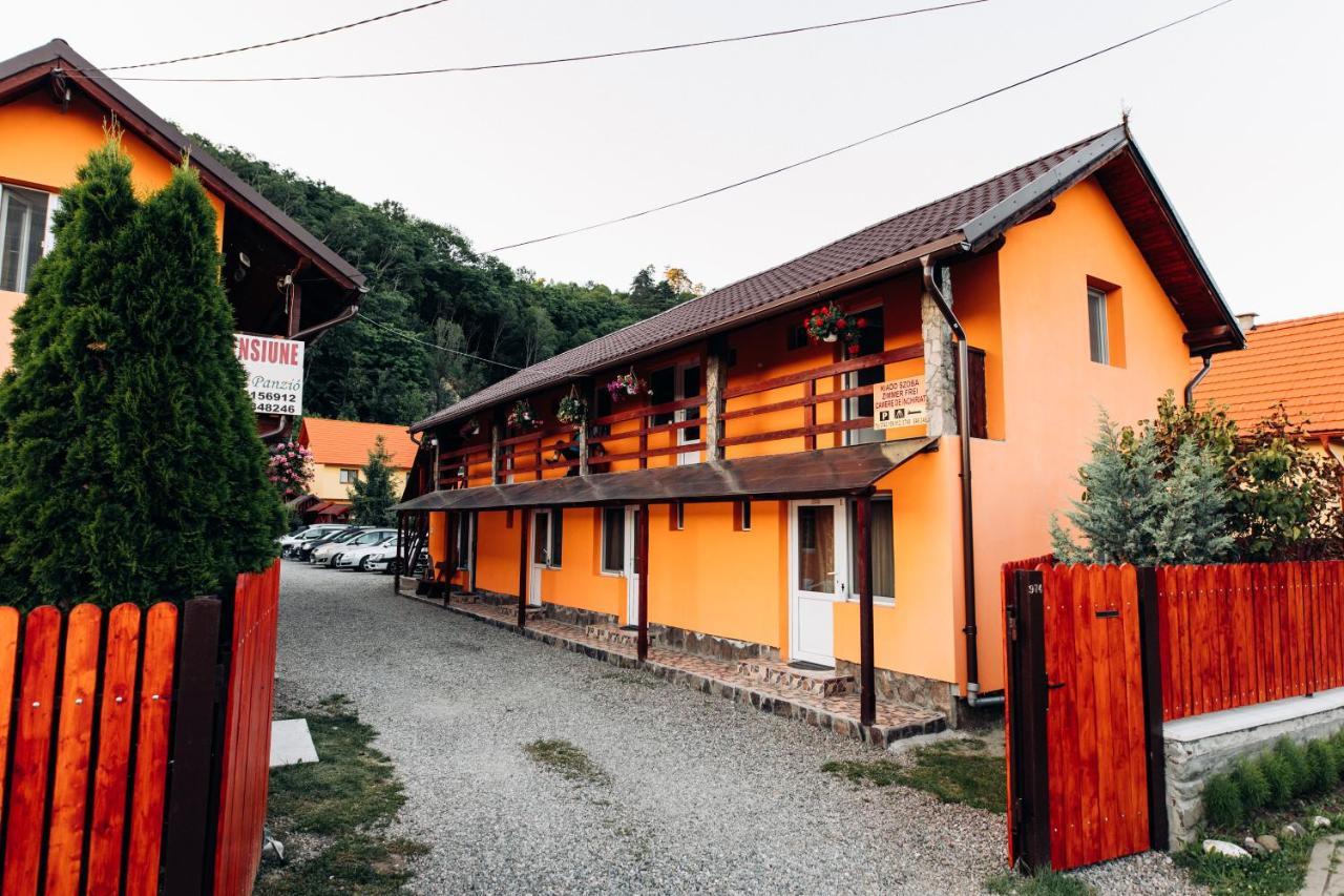 Hotel Iris Panzio Praid Exteriér fotografie