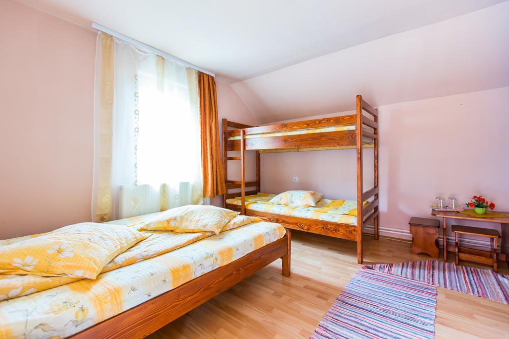 Hotel Iris Panzio Praid Exteriér fotografie